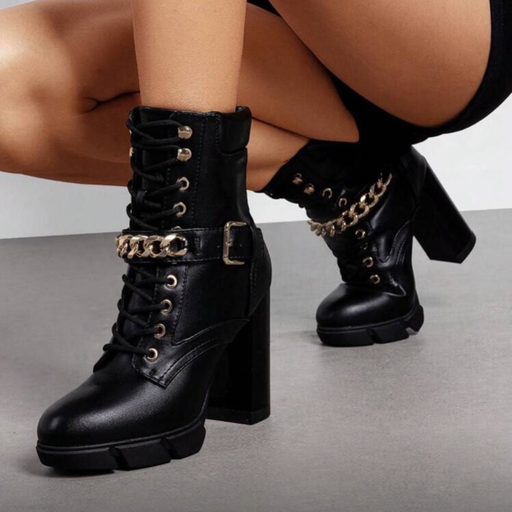 Elegant Black Lace-Up Boots with Chain Accent - Picture 2 of 11